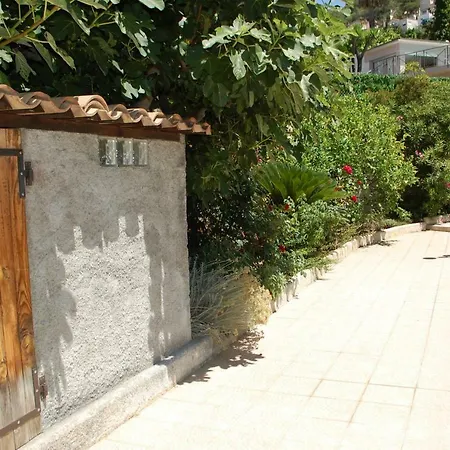 Βίλα Petite Maison De Ville Au Dessus Du Port De *