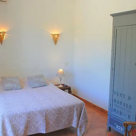 Petite Maison De Ville Au Dessus Du Port De Villa *